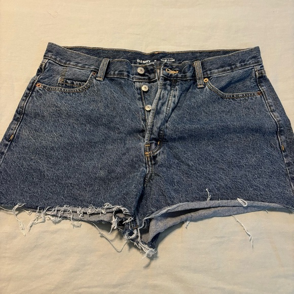 NWT 2 Pair of Old Navy High-Waisted Button-Fly Cut-Off Non-Stretch Jean Shorts - Picture 5 of 9